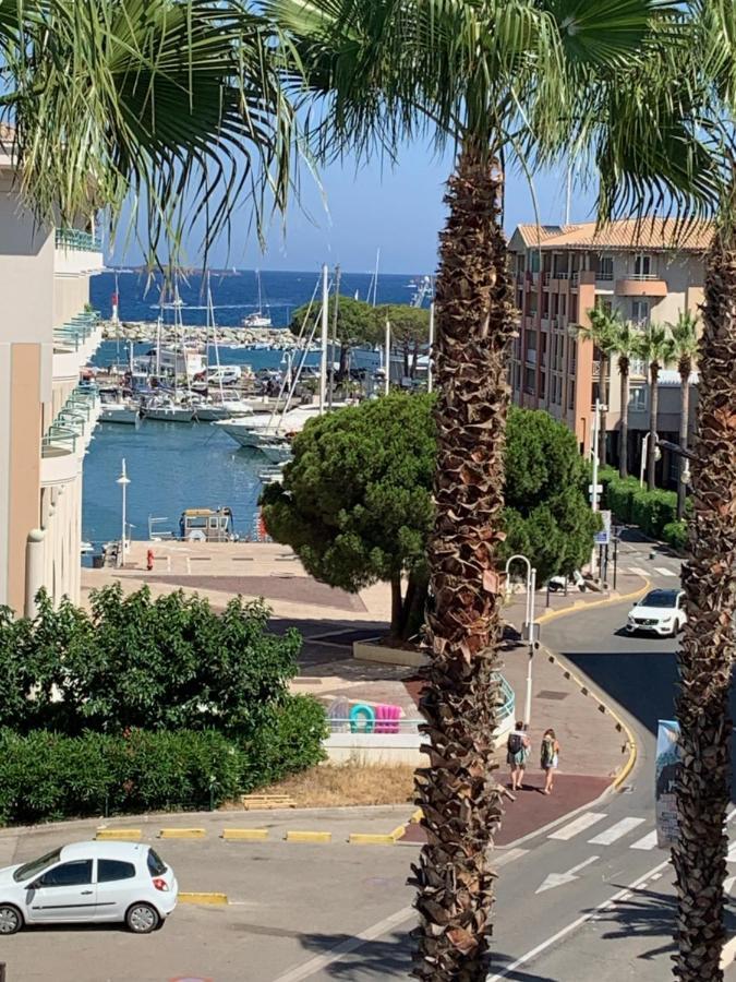 Port Frejus - Le Romanee - Appartement Vue Mer - 2 Chambres Exterior photo